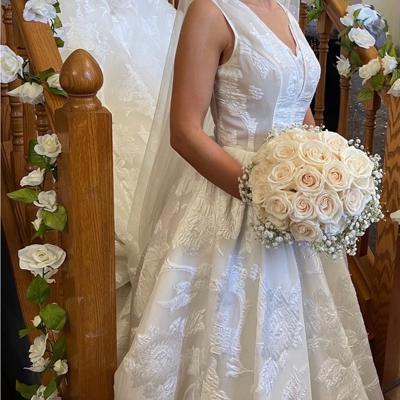 Eva Lendel Camilla Wedding Dress - www.rajagirimanappuram.com Eva Lendel Camilla Wedding Dress - www.rajagirimanappuram.com